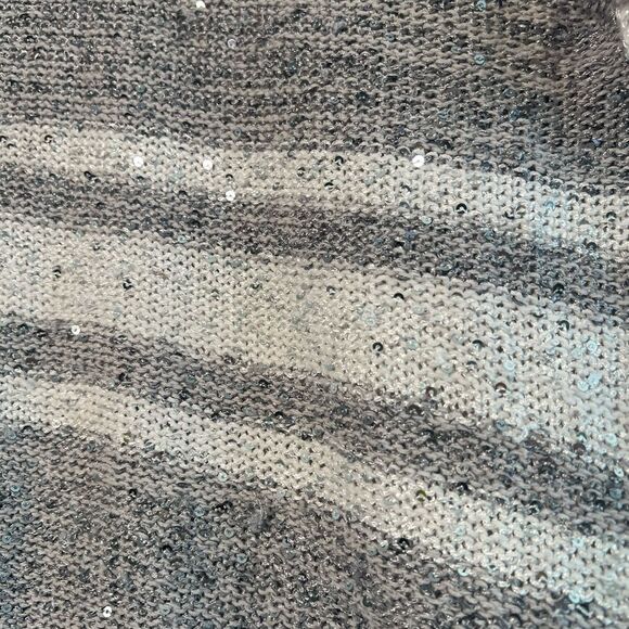 American Rag Gray Knit Sweater with Sparkles - size M - Picture 11 of 12